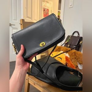 100% Authentic Vintage Coach, Dark Blue Pocket Purse, style #9755